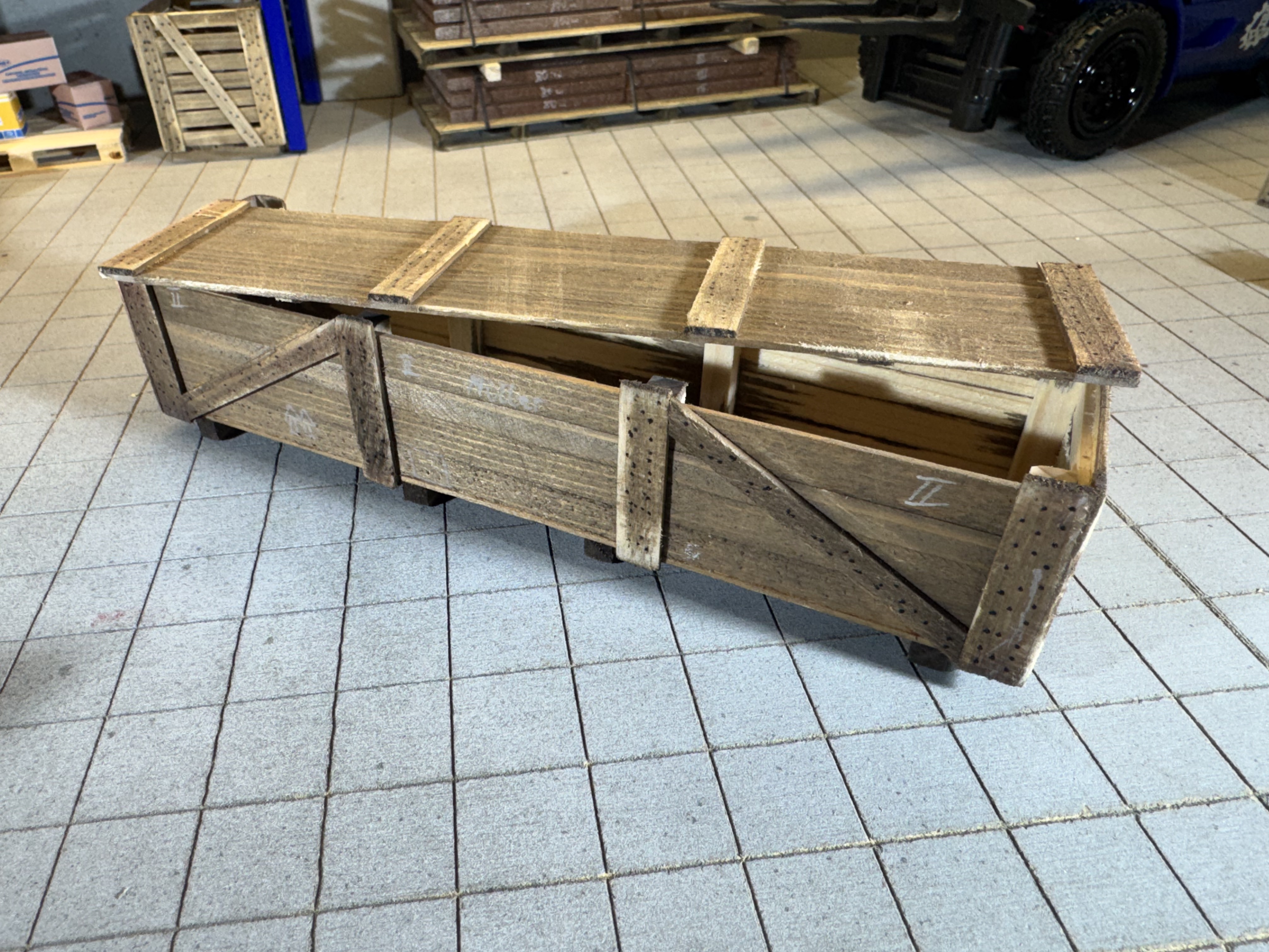 Alte Holz Kiste (3)