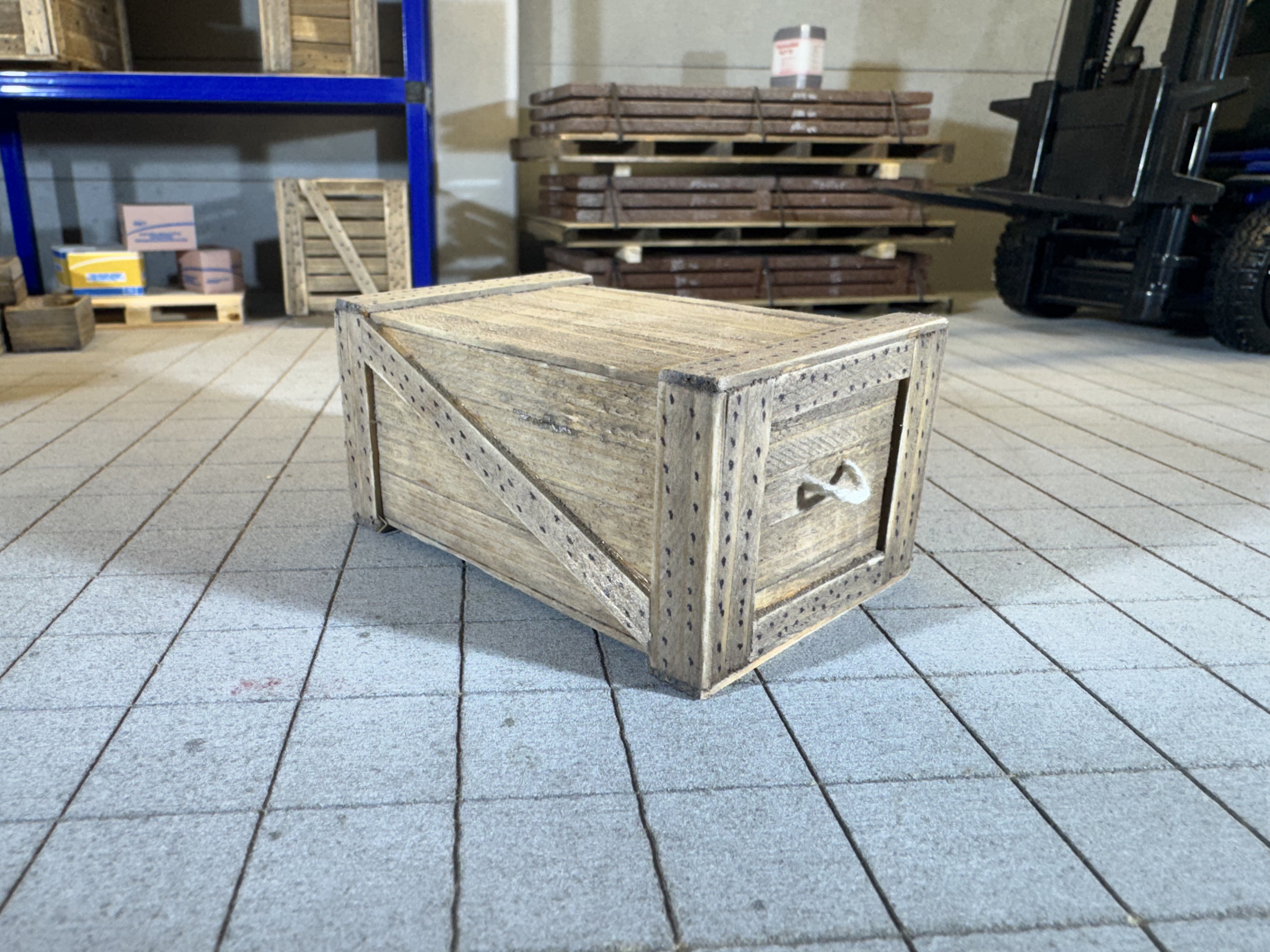 Alte Holz Kiste (2)